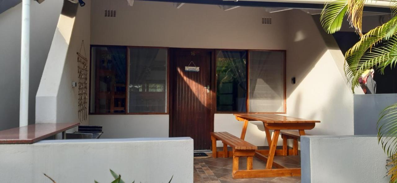 Happy House @ 16 Apartment St. Lucia Exterior photo